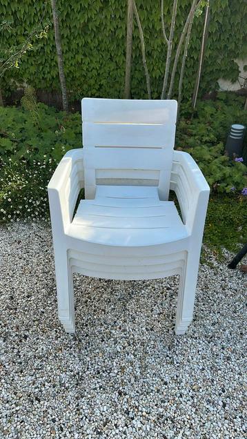 Allibert Ibiza 4 witte tuinstoelen beschikbaar voor biedingen