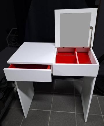 kaptafel, Ikea-model beschikbaar voor biedingen