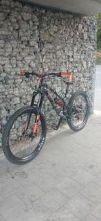 Canyon torque 1 0f 1 custom painted 2023 mountainbike, Ophalen, Zo goed als nieuw