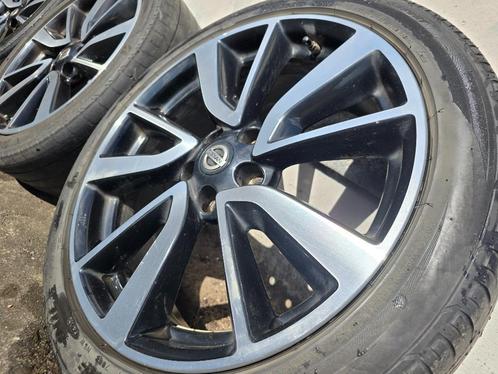 Prachtige VELGEN + ZOMERBANDEN nissan qashqai 19'' 5X114, Auto-onderdelen, Banden en Velgen, Velg(en), Zomerbanden, 19 inch, 225 mm
