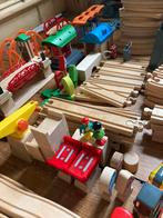 Groot lot houten treinspoor met veel toebehoren, Gebruikt, Ophalen of Verzenden