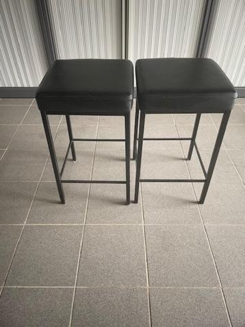barstoelen beschikbaar voor biedingen