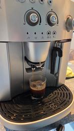 Delonghi Magnifica café grains et moulu, parfait état., Electroménager, Cafetières, Machine à espresso, Tuyau à Vapeur, Café en grains