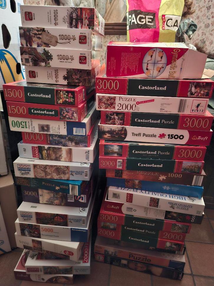 Lot 34 boites de puzzle complet à donner Amateur ou brocante, Hobby en Vrije tijd, Denksport en Puzzels, Zo goed als nieuw, Legpuzzel