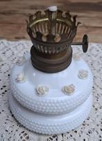 Klein vintage Frans opaline olielampje met roosjes, Antiek en Kunst, Ophalen of Verzenden