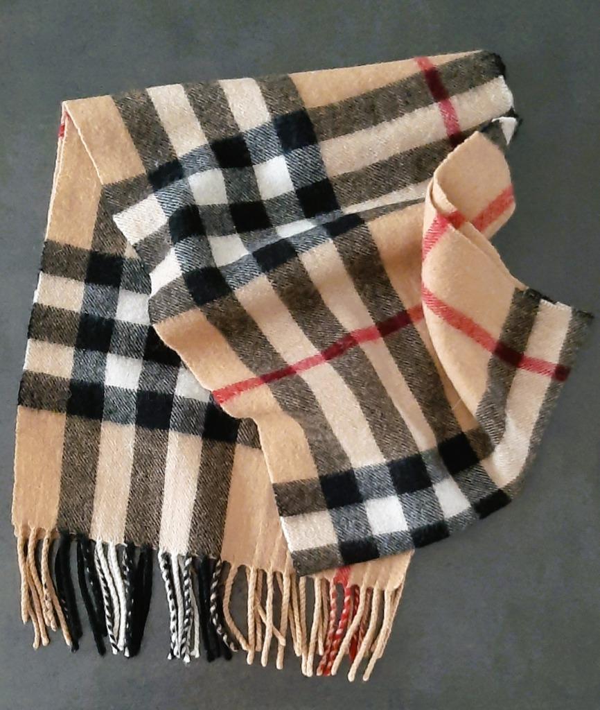 Te koop: Nieuw! Mooie wollen geruite sjaal van Durby, unisex, Kleding | Dames, Mutsen, Sjaals en Handschoenen, Nieuw, Sjaal, Ophalen