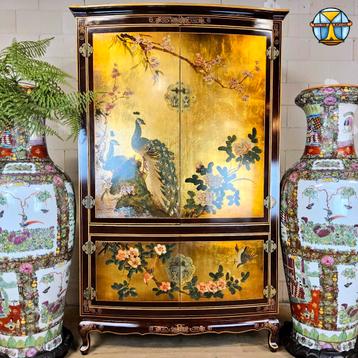 Vintage Chinese kast bladgoud bloemen en pauwen , vogels  beschikbaar voor biedingen