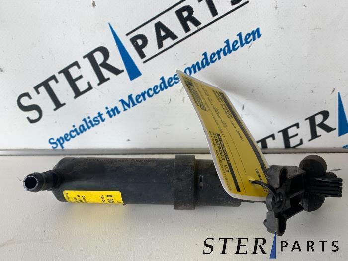 Koplamp Sproeier van een Mercedes B-Klasse, Auto-onderdelen, Verlichting, Mercedes-Benz, Gebruikt, 3 maanden garantie, Ophalen of Verzenden