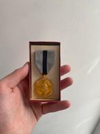 Medaille Wereldoorlog 2, Postzegels en Munten, Ophalen of Verzenden