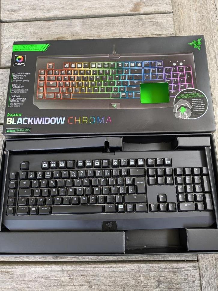 Razer BlackWidow Chroma, Computers en Software, Toetsenborden, Gebruikt, Azerty, Bedraad, Gaming toetsenbord, Ophalen of Verzenden