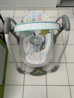 'Ingenuity Swing 'n Go Baby Portable Swing, Kinderen en Baby's, Ophalen, Zo goed als nieuw, Schommelstoel, Met gordel(s) of riempje(s)