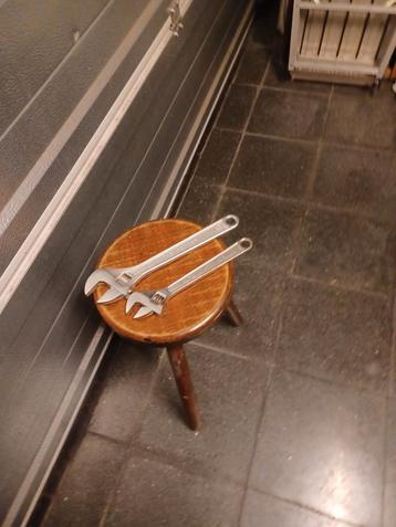 Twee verstelbare sleutel groot en klein samen prijs 10euro beschikbaar voor biedingen