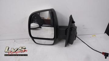 Buitenspiegel links van een Fiat Doblo beschikbaar voor biedingen