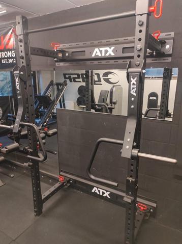 ATX fitness cage opplooibaar met lifting hendels beschikbaar voor biedingen