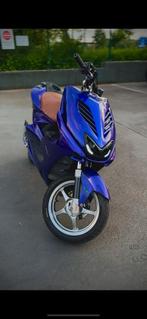 Yamaha aerox 2004 (A klasse ), Fietsen en Brommers, Ophalen, Aerox, 70 cc, Klasse A (25 km/u)
