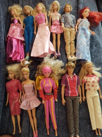 Barbiepoppen  beschikbaar voor biedingen
