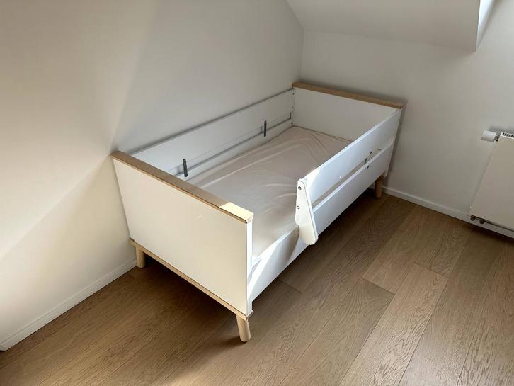 PAIDI YLVIE baby-/juniorbed – van topkwaliteit en duurzaam, Kinderen en Baby's, Kinderkamer | Bedden, Zo goed als nieuw, Minder dan 140 cm