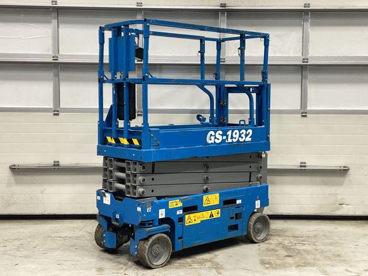 Genie GS1932, Articles professionnels, Machines & Construction | Ascenseurs, Échafaudages & Échelles