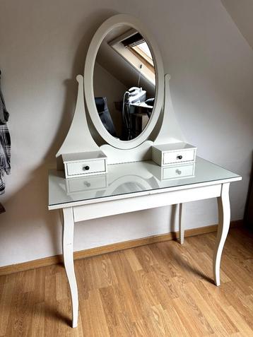 kaptafel Ikea Wit beschikbaar voor biedingen
