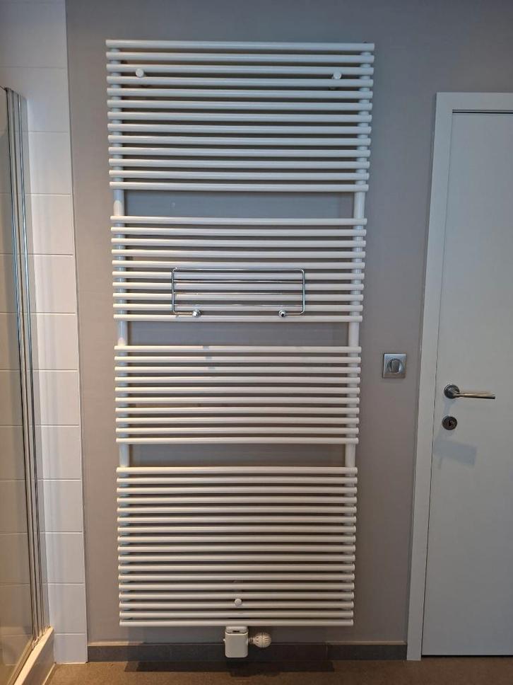 Handdoekradiator - wit, Doe-het-zelf en Bouw, Verwarming en Radiatoren, Gebruikt, Radiator, 80 cm of meer, 60 tot 150 cm, Ophalen