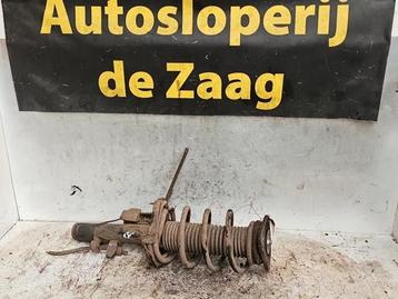 Schokdemperpoot rechts-voor van een Ford Focus beschikbaar voor biedingen