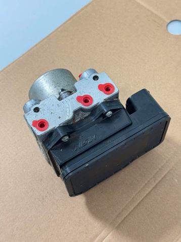 HONDA CB 600 F HORNET 2007-2013 ABS rem remmen Pomp CB600F beschikbaar voor biedingen
