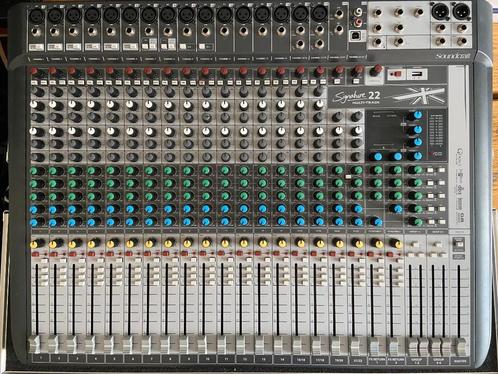 Soundcraft Signature 22 MTK mixer + flightcase, Muziek en Instrumenten, Mengpanelen, Gebruikt, 20 kanalen of meer, Microfooningang
