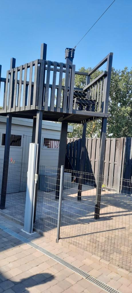 Kabelbaan Zip- line met toebehorende Trampoline en speeltuin, Kinderen en Baby's, Speelgoed | Buiten | Speeltoestellen, Gebruikt