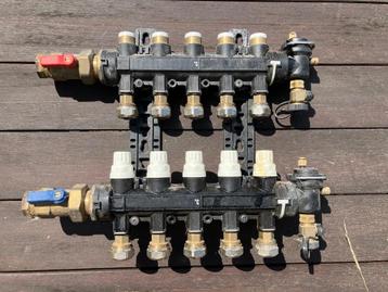2x collector vloerverwarming, Doe-het-zelf en Bouw, Verwarming en Radiatoren, Ophalen, Zo goed als nieuw, Overige typen