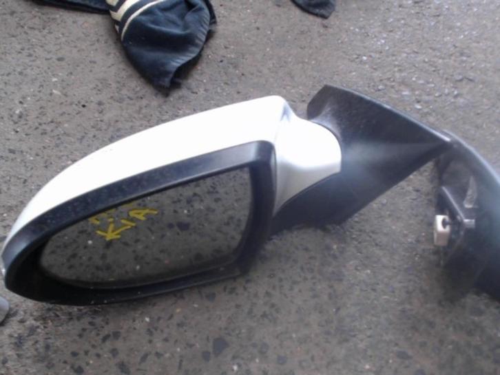 Rétroviseur gauche Kia Sportage 3 2010-2014 LP/15132, Autos : Pièces & Accessoires, Rétroviseurs, Kia, Utilisé, Enlèvement