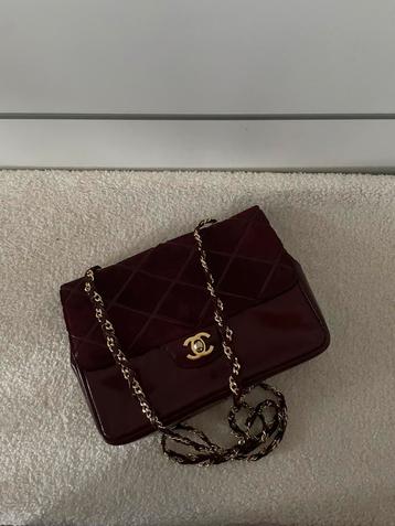 Vintage Chanel tas beschikbaar voor biedingen
