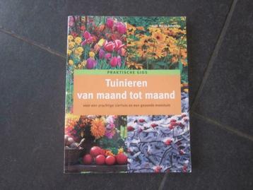 boek Tuineren van maand tot maand - praktische gids disponible aux enchères