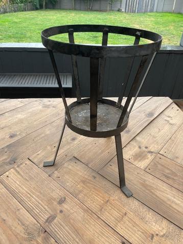 Vuurkorf beschikbaar voor biedingen