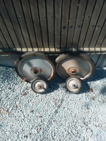 Wielen metaal volleband  beschikbaar voor biedingen