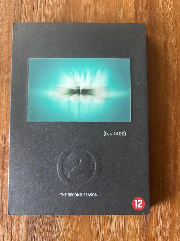 The 4400 - Seizoen 2, CD & DVD, DVD | TV & Séries télévisées, Comme neuf, Science-Fiction et Fantasy, Enlèvement ou Envoi