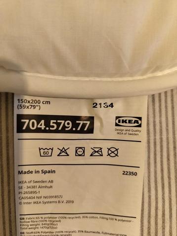SMÅSPORRE dekbed IKEA, middelwarm, 150x200 +VILDKORN kussen, Huis en Inrichting, Ophalen, Nieuw, Kussen