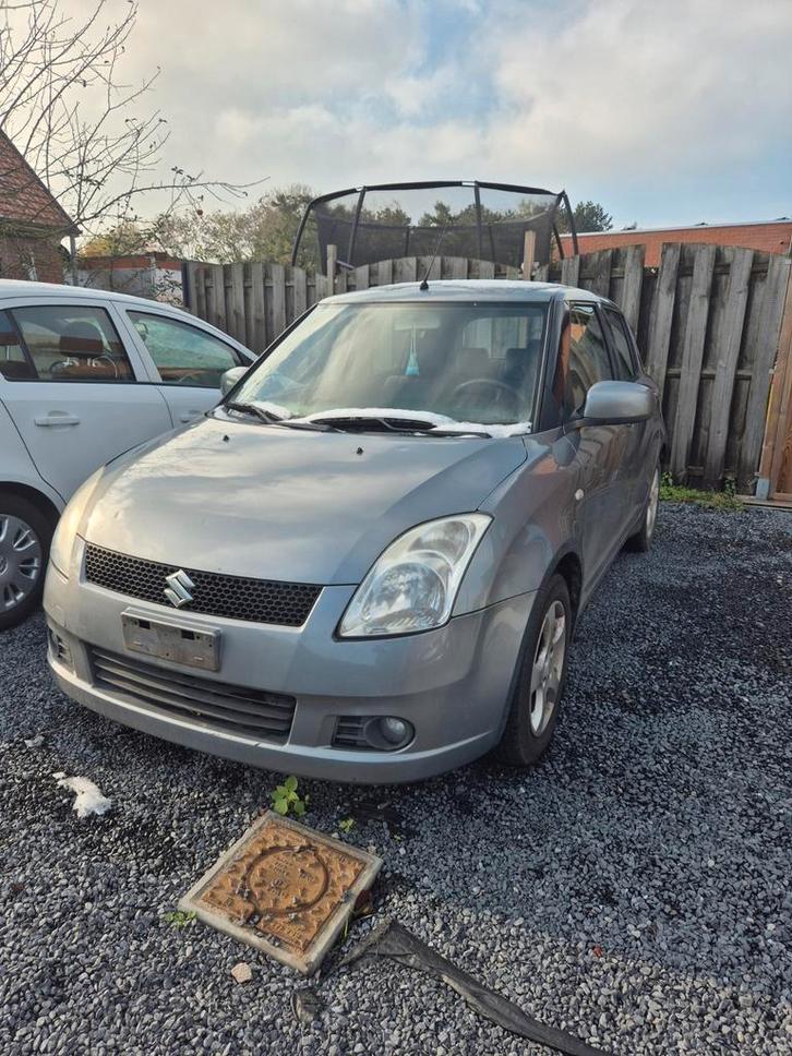 Suzuki Swift 1.3 benzine – Leder, CarPlay, nieuwe banden, Auto's, Suzuki, Particulier, Swift, Achteruitrijcamera, Benzine, Leder