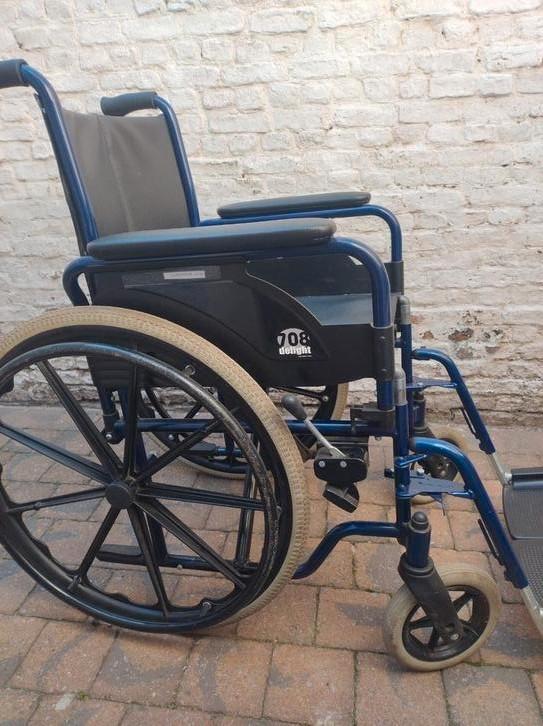 Rolstoel volwassenen Vermeiren Delight 708, Diversen, Rolstoelen, Zo goed als nieuw, Ophalen