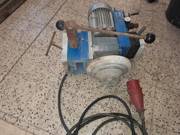 Reductie motor  beschikbaar voor biedingen