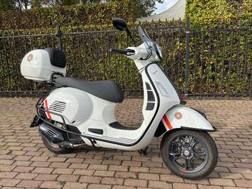 Vespa GTS 125 Super  beschikbaar voor biedingen