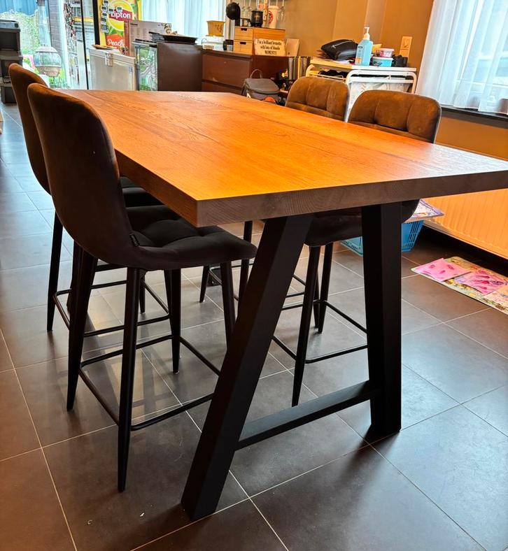 Hoge tafel met stoelen, Huis en Inrichting, Tafels | Statafels, Zo goed als nieuw, Ophalen