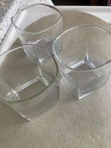 3 whisky glazen beschikbaar voor biedingen