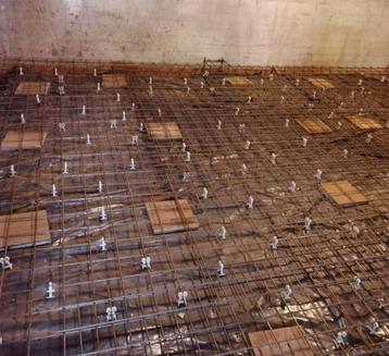 PVC afstandhouders en bindijzers beschikbaar voor biedingen