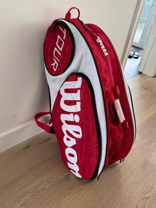 Rood witte tenniszak Wilson, Sport en Fitness, Tennis, Zo goed als nieuw, Tas, Wilson, Ophalen
