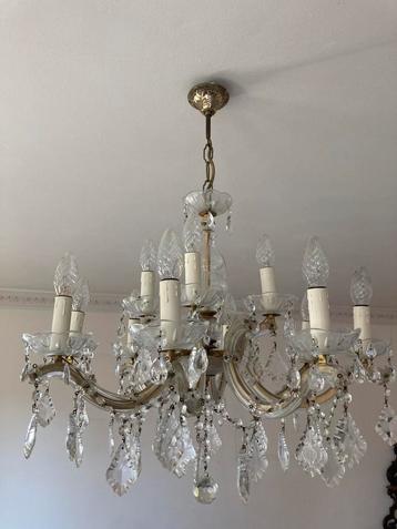 Lustre à pampilles  beschikbaar voor biedingen