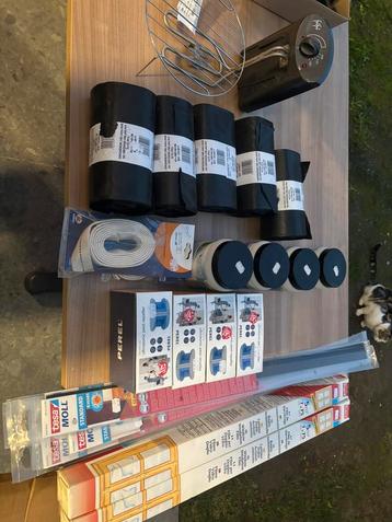Grand lot d’articles neufs Maison, bricolage, entretien beschikbaar voor biedingen