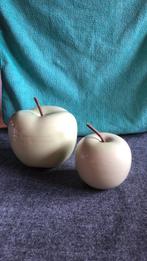 2 keramieke appels, Huis en Inrichting, Woonaccessoires | Overige, Zo goed als nieuw, Ophalen