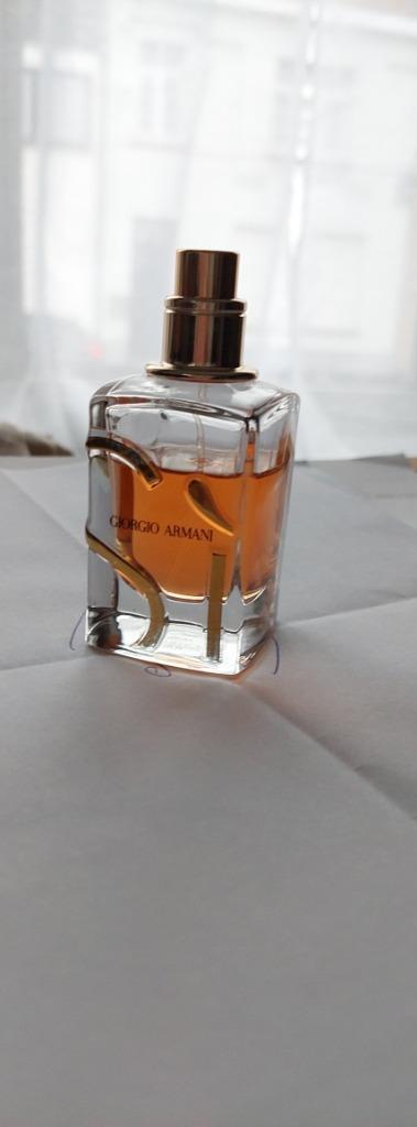 SI Eau de Parfum Spray 30 ml - Merk : Armani, Handtassen en Accessoires, Uiterlijk | Parfum, Gebruikt, Ophalen