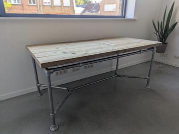 Bureau steigerbuis 180x90 beschikbaar voor biedingen
