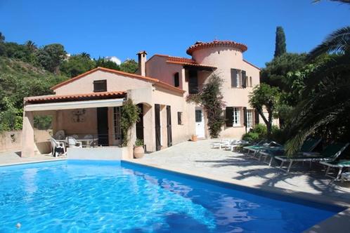 VILLA À LOUER AVEC PISCINE - CÔTE D'AZUR / LES ISSAMBRES, Immo, Maisons à louer, Province du Brabant flamand, Maison individuelle